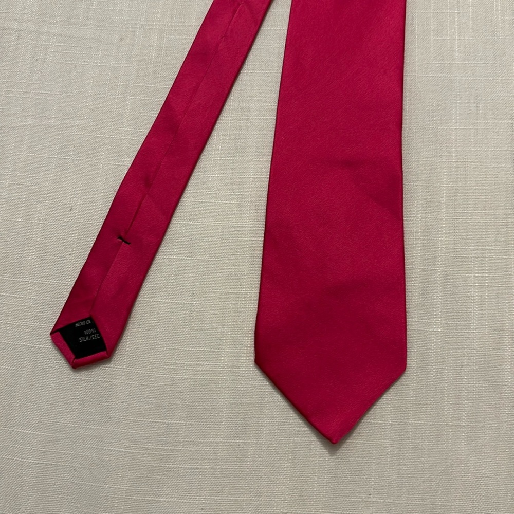 Bright Pink Tie